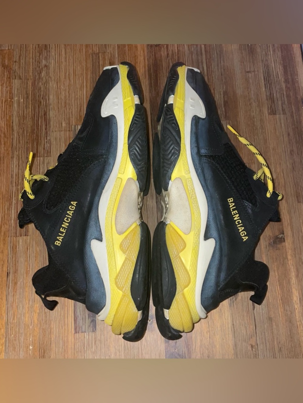 Balenciaga Triple S - Picture 6 of 13